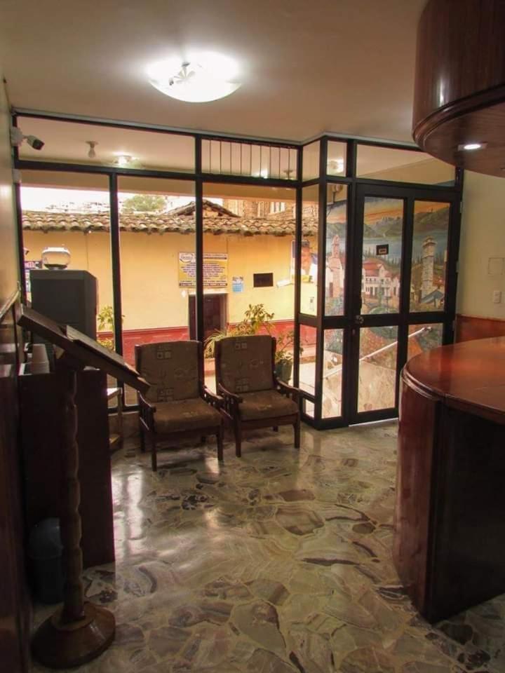 Sol De Oro Hotel 안다와일라스 외부 사진